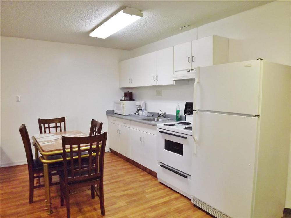 Canadas Best Value Inn Whitecourt Rum bild