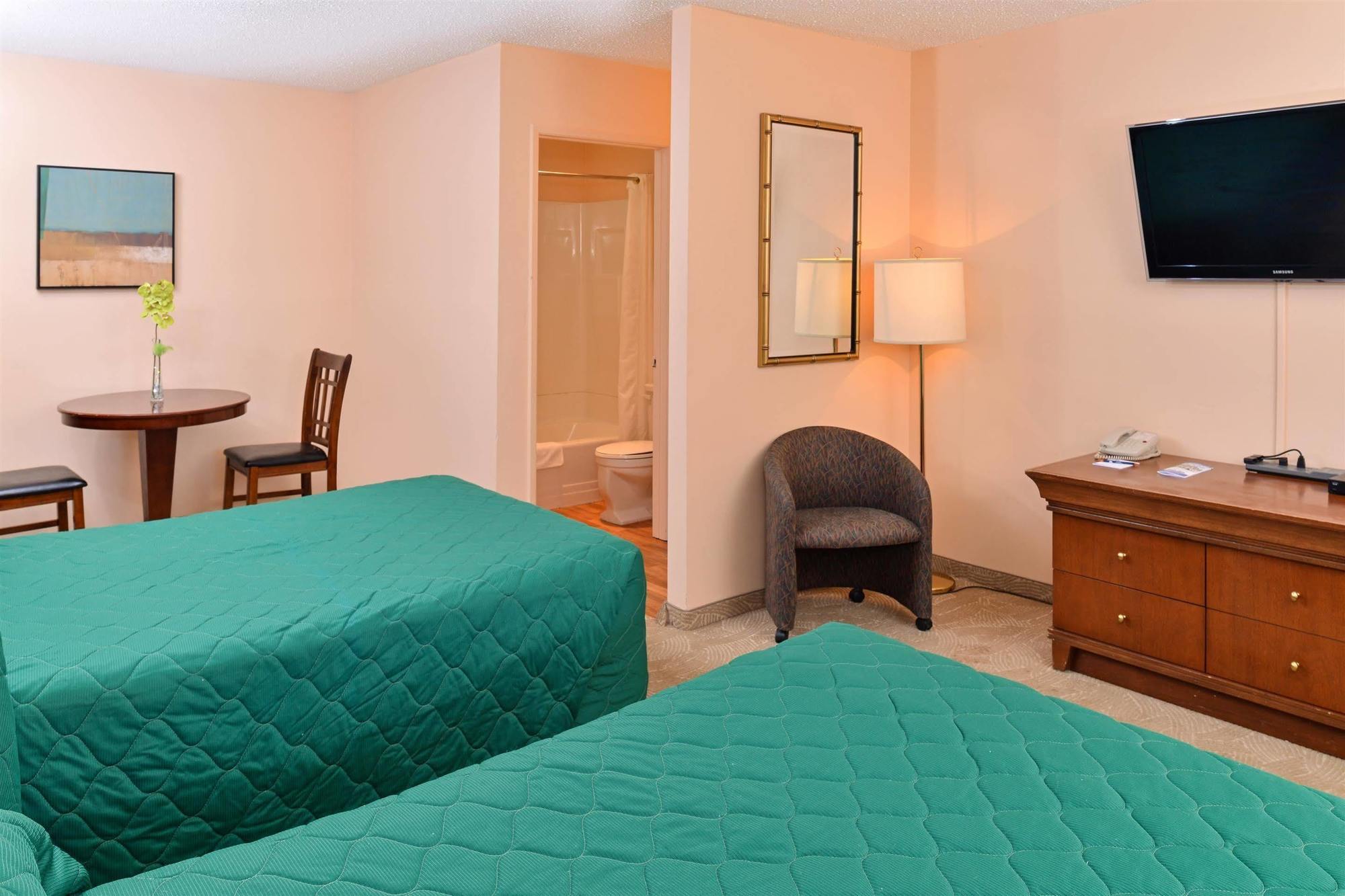 Canadas Best Value Inn Whitecourt Exteriör bild