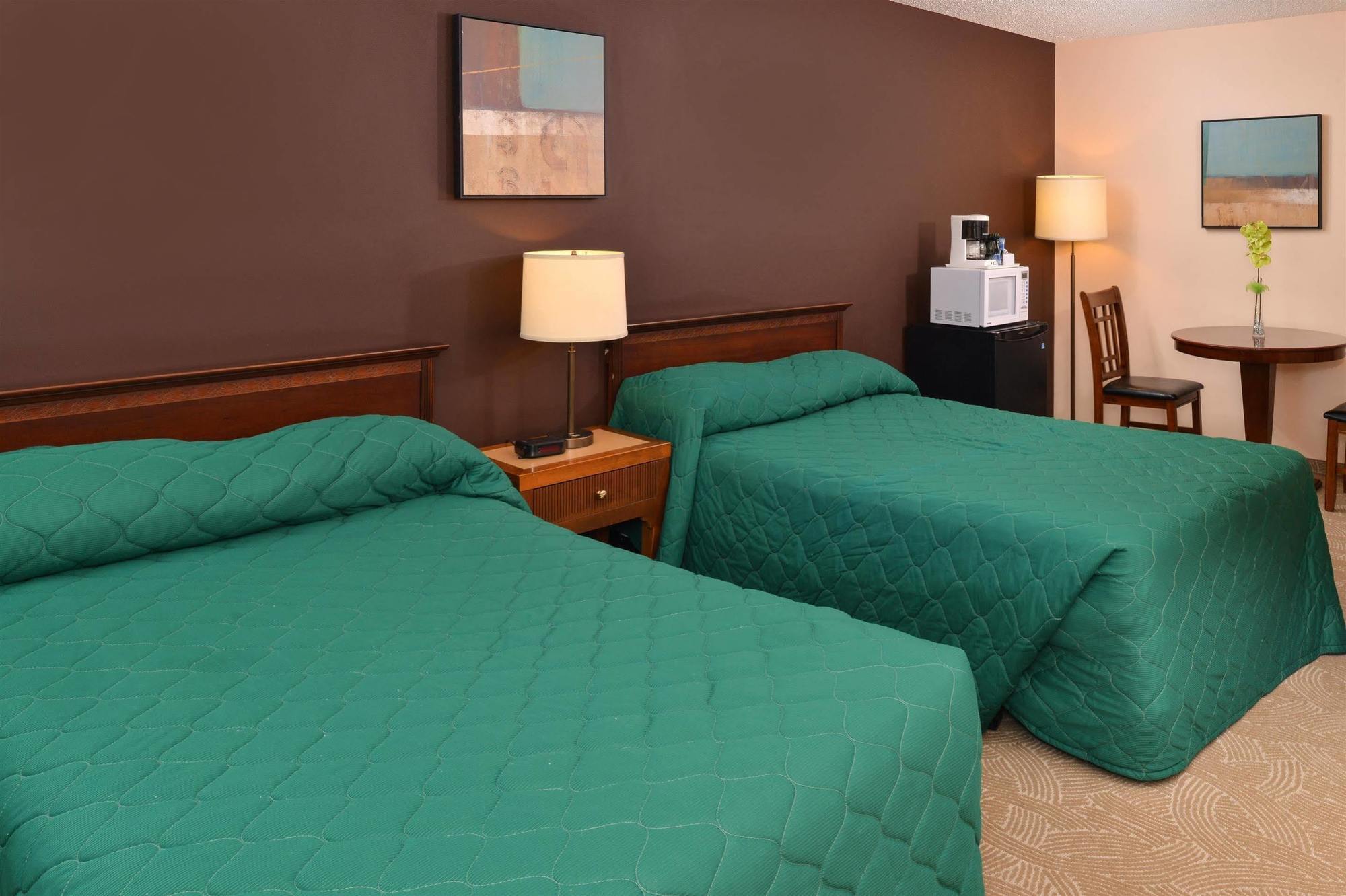 Canadas Best Value Inn Whitecourt Exteriör bild